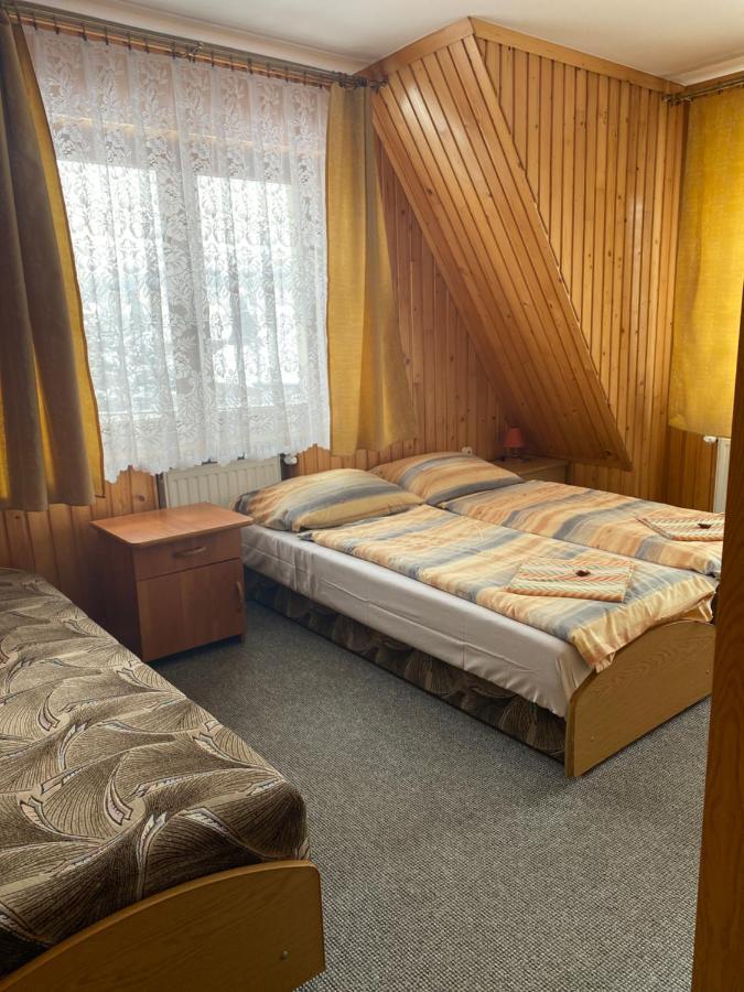 Pokoje Goscinne Madzia Poronin Extérieur photo