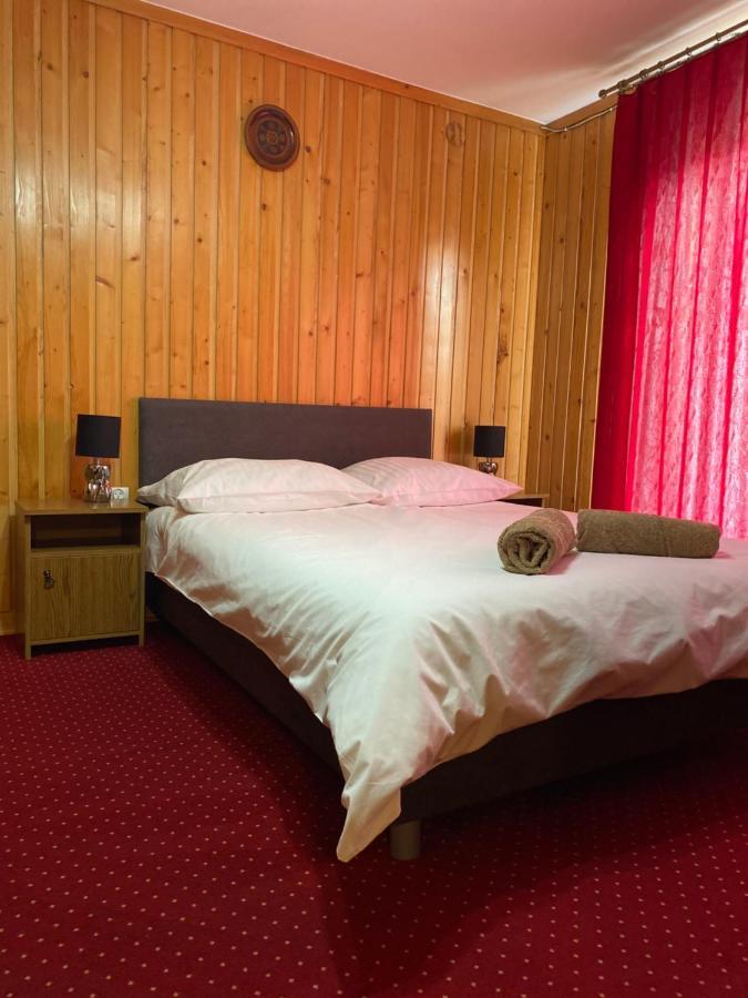 Pokoje Goscinne Madzia Poronin Extérieur photo